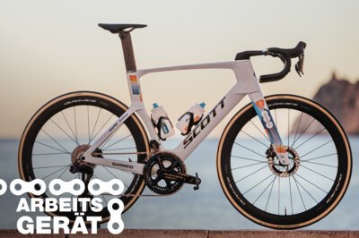 World Tour Bikes 2024 – dsm-firmenich – PostNL: Scott Foil RC in schickem Weiß