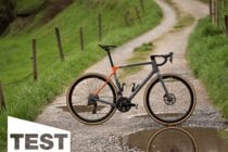 Titelbild: Eddy Merckx Pévèle Test: Allroad-Rennrad mit Klassiker-Erbe