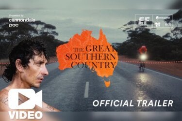 Trailer– Great Southern Country: Lachlan Morton’s Australien Rekordfahrt