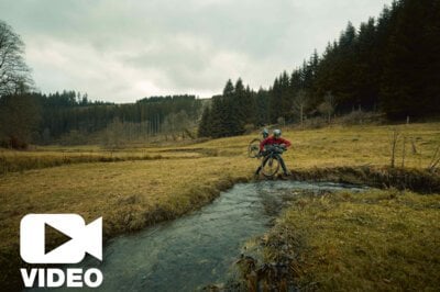 Video – Der Junge muss von der Straße: Der Radreisende Marc Maurer